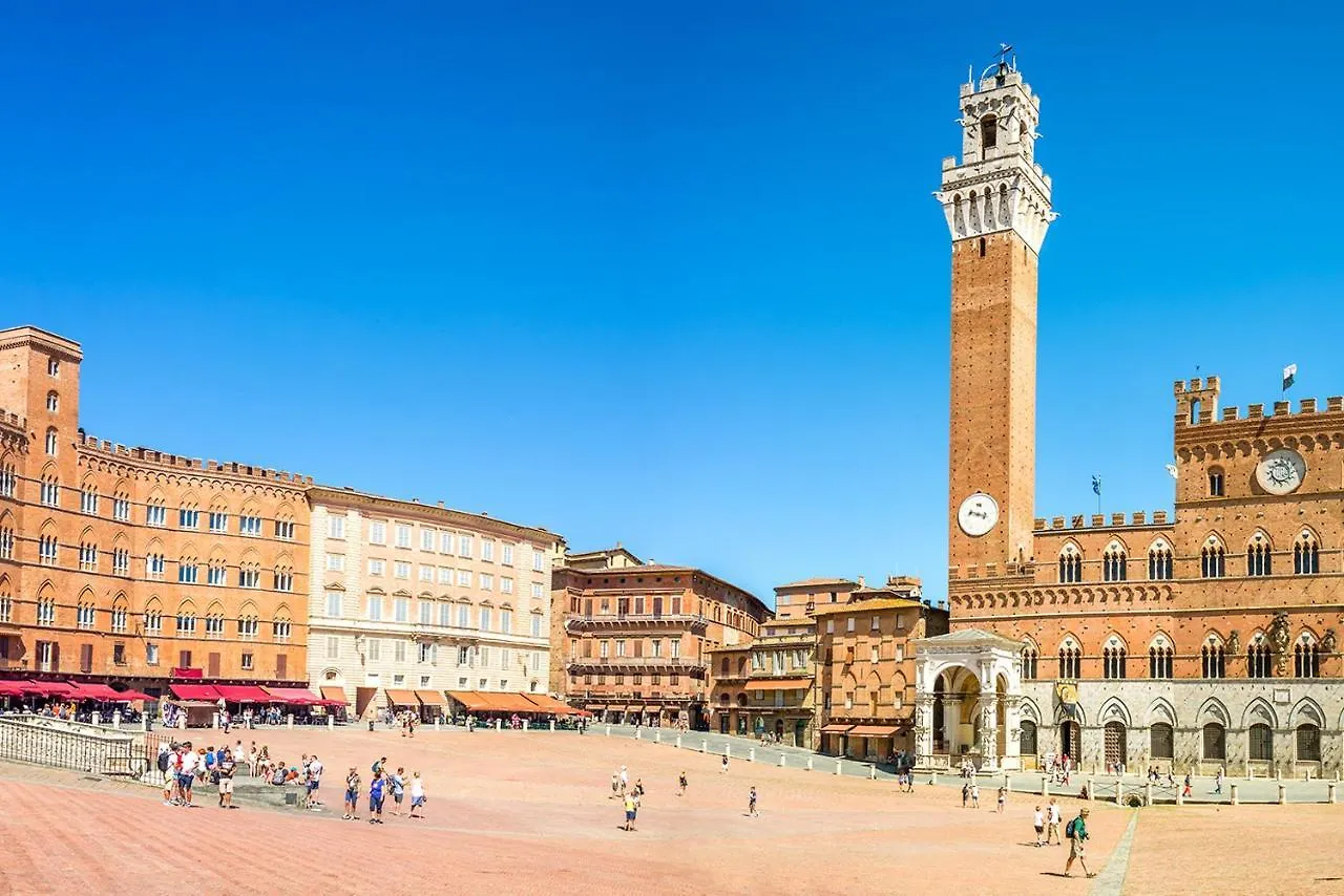 Palazzo Chigi Zondadari Apartment Siena